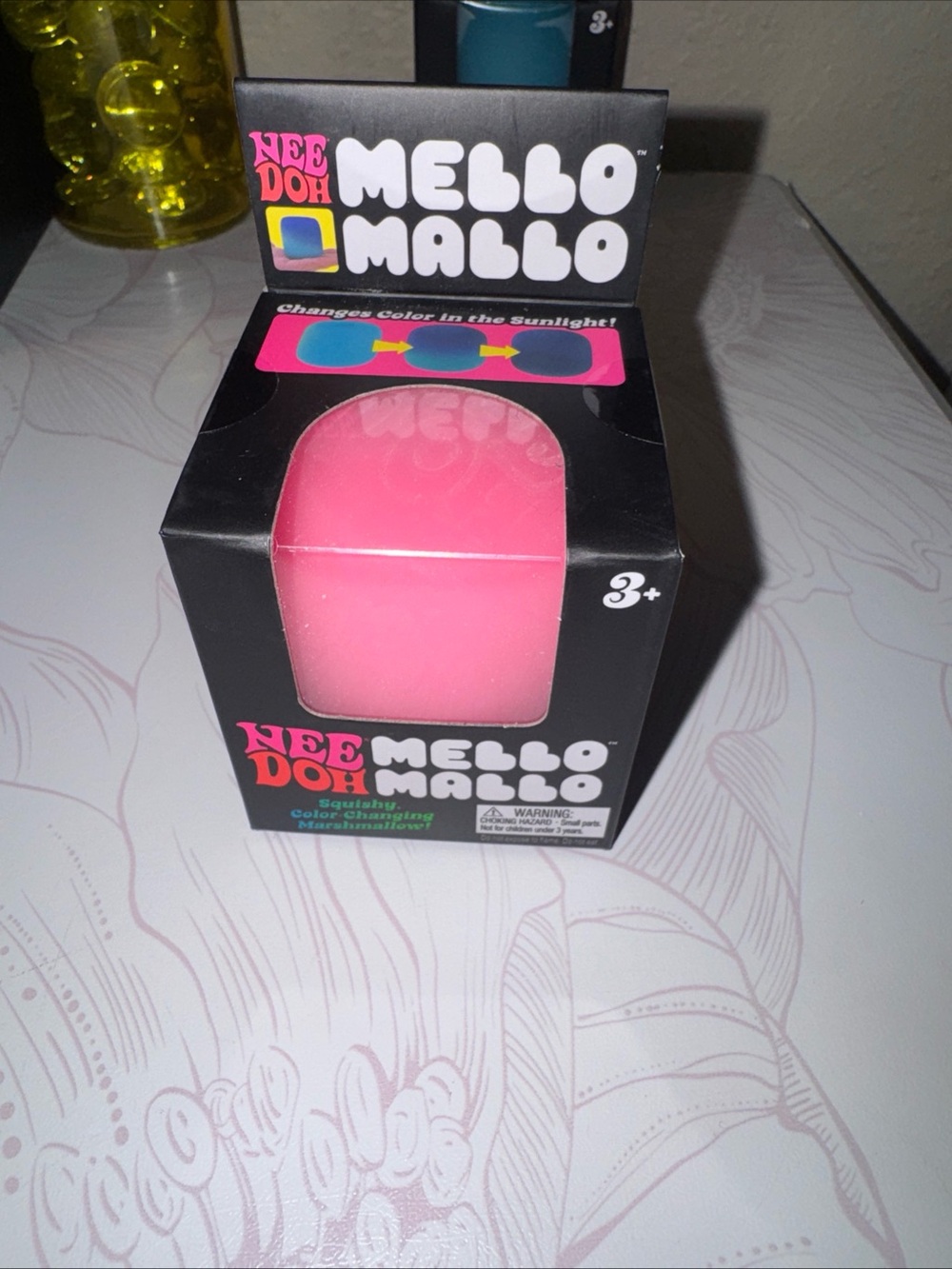 Mello Mallo Color-Changing Squishy Toy - Pink